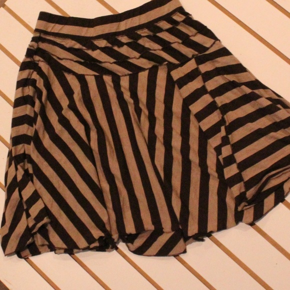 Weavers Skirt M - Picture 2 of 2